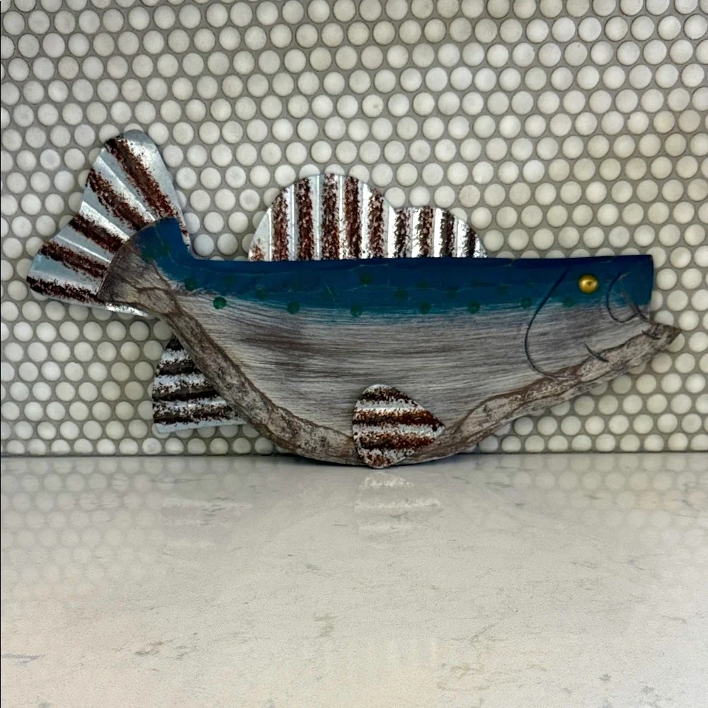 Rustic Wood & Corrugated Metal Fish Wall Decor